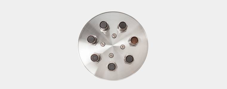 Portplate hermetic feedthrough flange