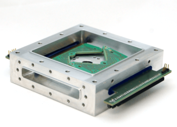 Dual Circuit Seal Dual circuit hermetically sealed inside custom flange